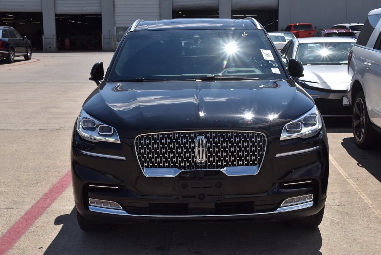 Used 2020 Lincoln Aviator Reserve w/ Equipment Group 202A AWD/4WD image 3