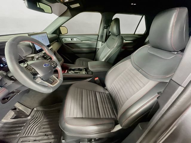 Used 2025 Ford Explorer ST-Line w/ Premium Package RWD image 22