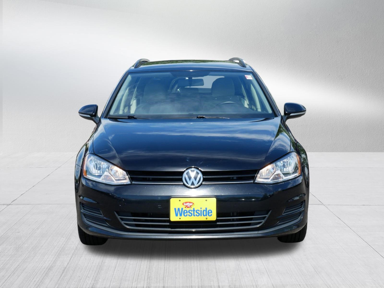 Used 2017 Volkswagen Golf S AWD/4WD video 2