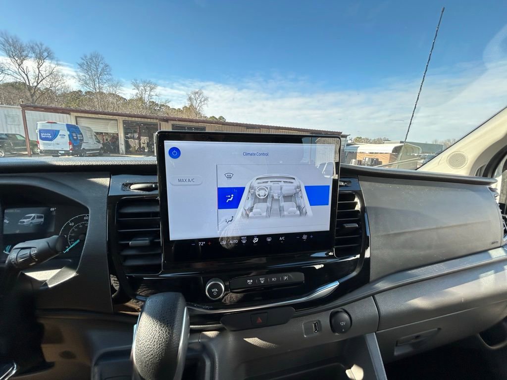 Used 2023 Ford Transit 350 XLT image 29