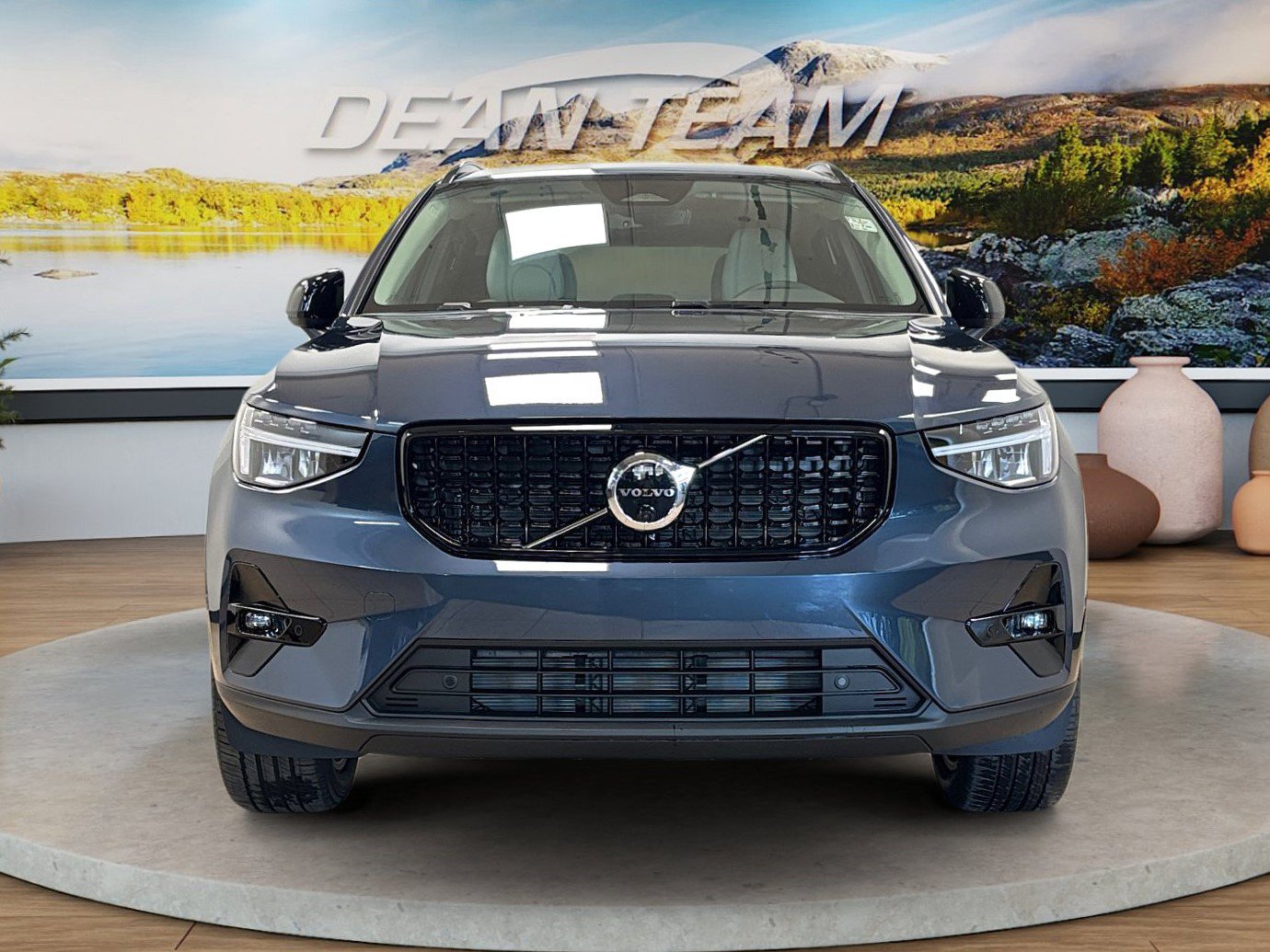 New 2026 Volvo XC40 B5 Plus w/ Protection Package Premier AWD/4WD image 8