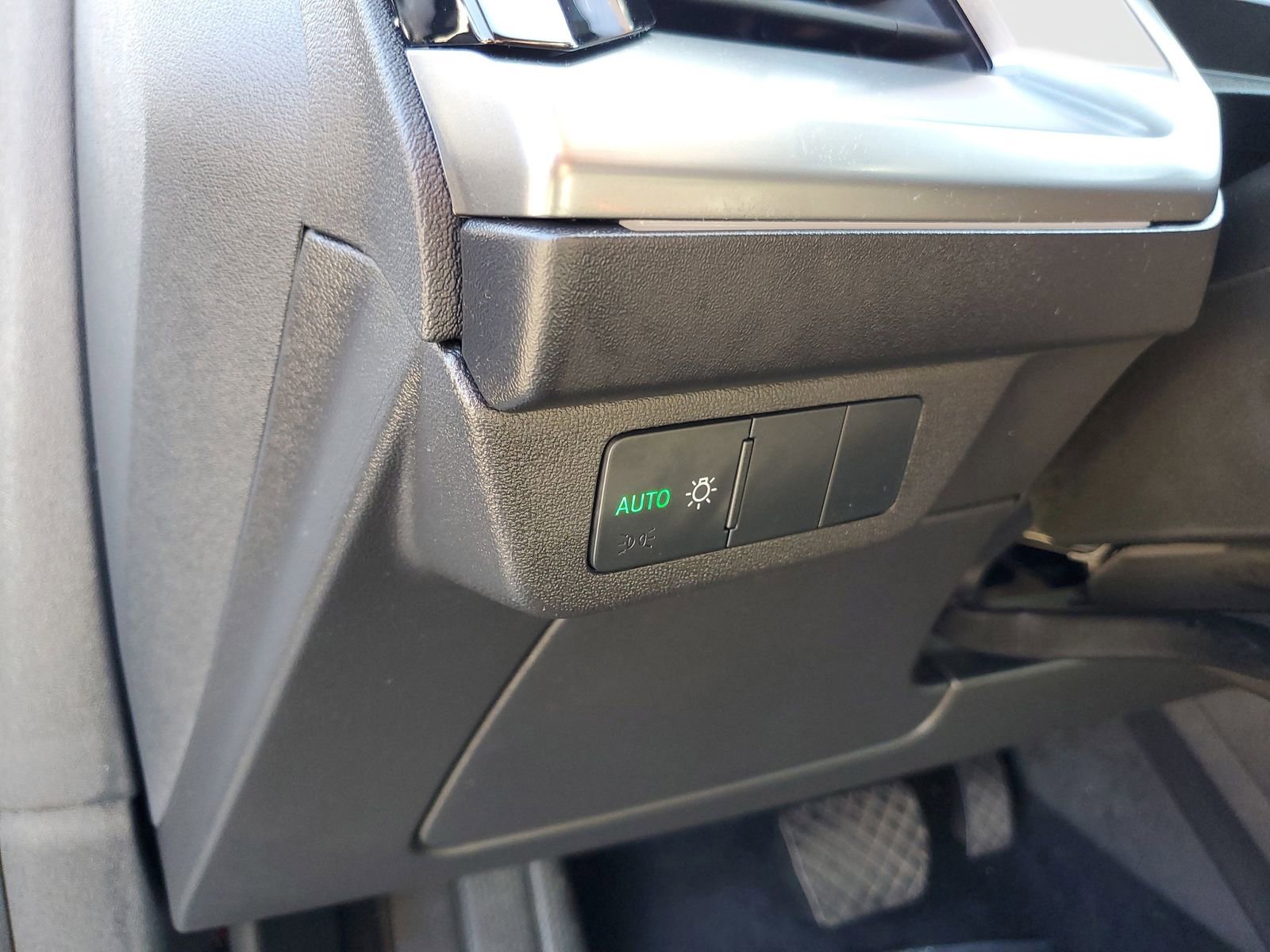 Used 2023 Audi Q4 e-tron Premium w/ 20" Wheel Package image 23