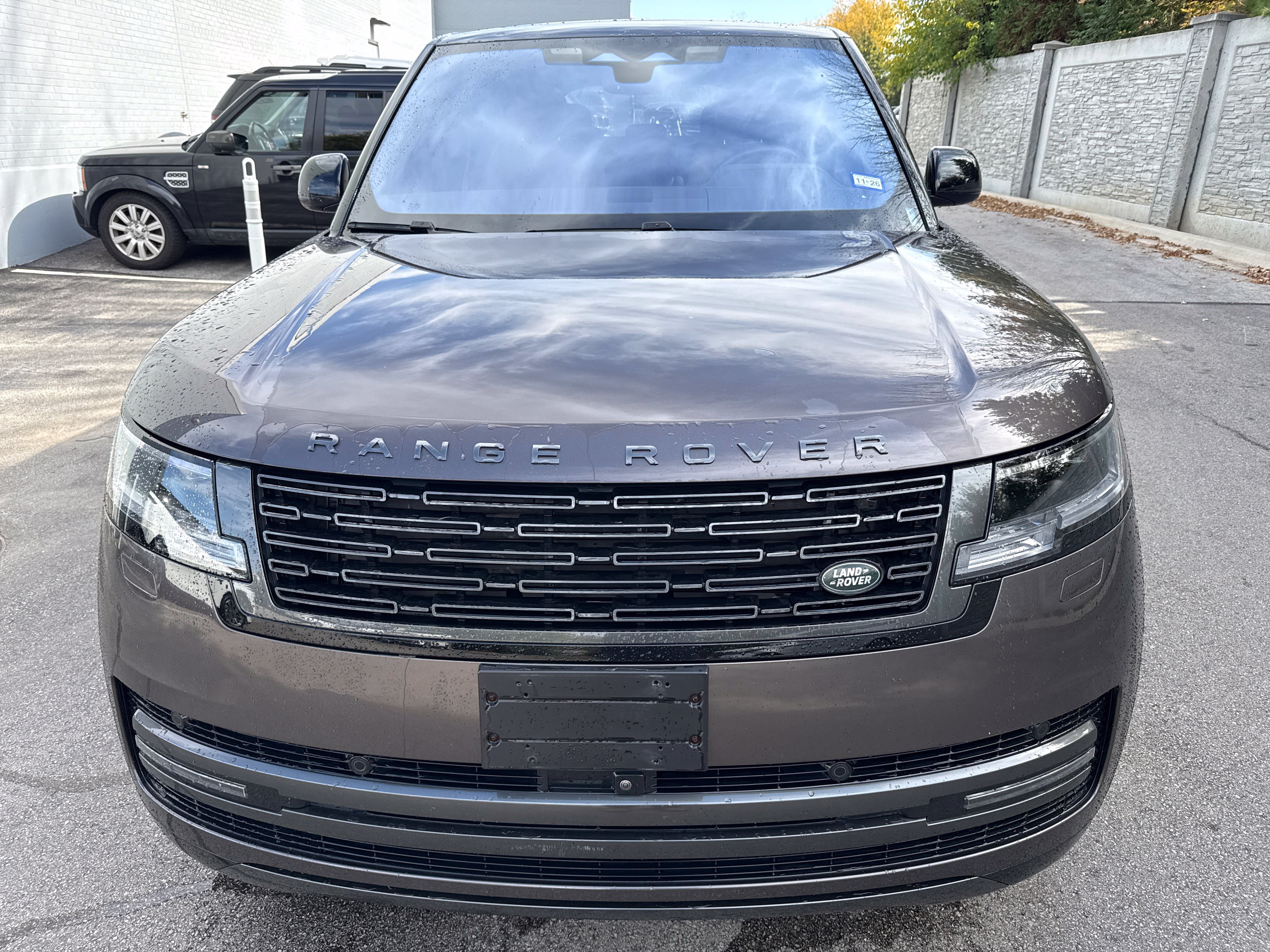 Used 2023 Land Rover Range Rover SE AWD/4WD image 5