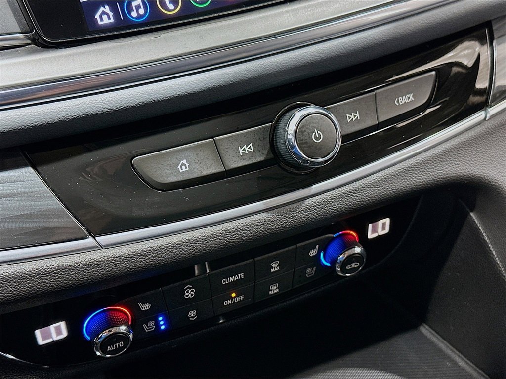 Used 2021 Buick Enclave Premium w/ Sun and Sites Package image 16