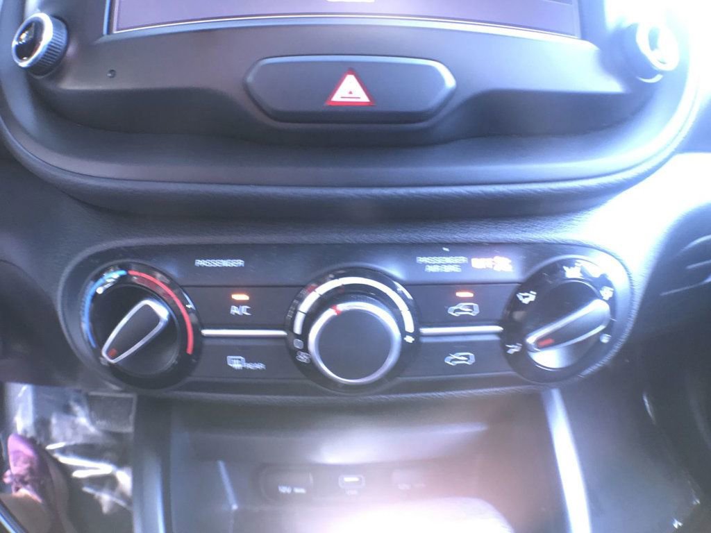 Used 2024 Kia Soul LX w/ Option Group 015 image 20