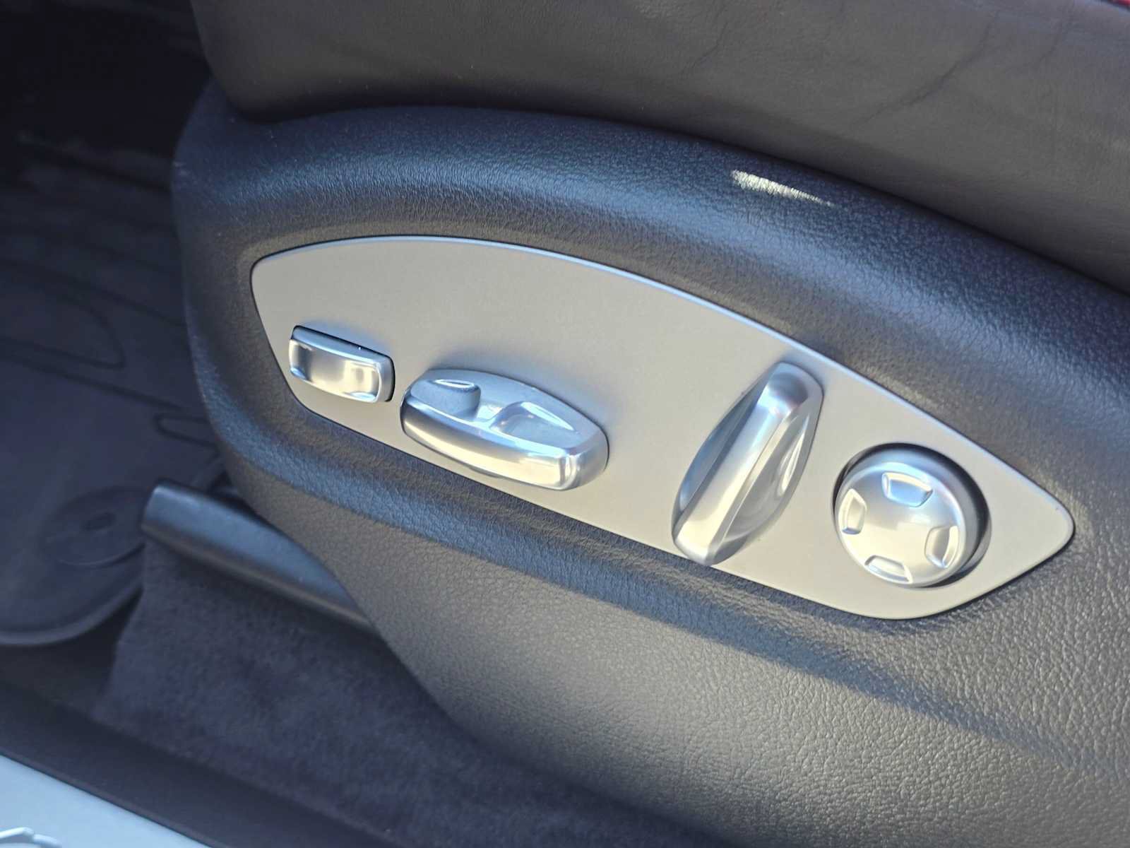 Used 2016 Porsche Macan S AWD/4WD image 24