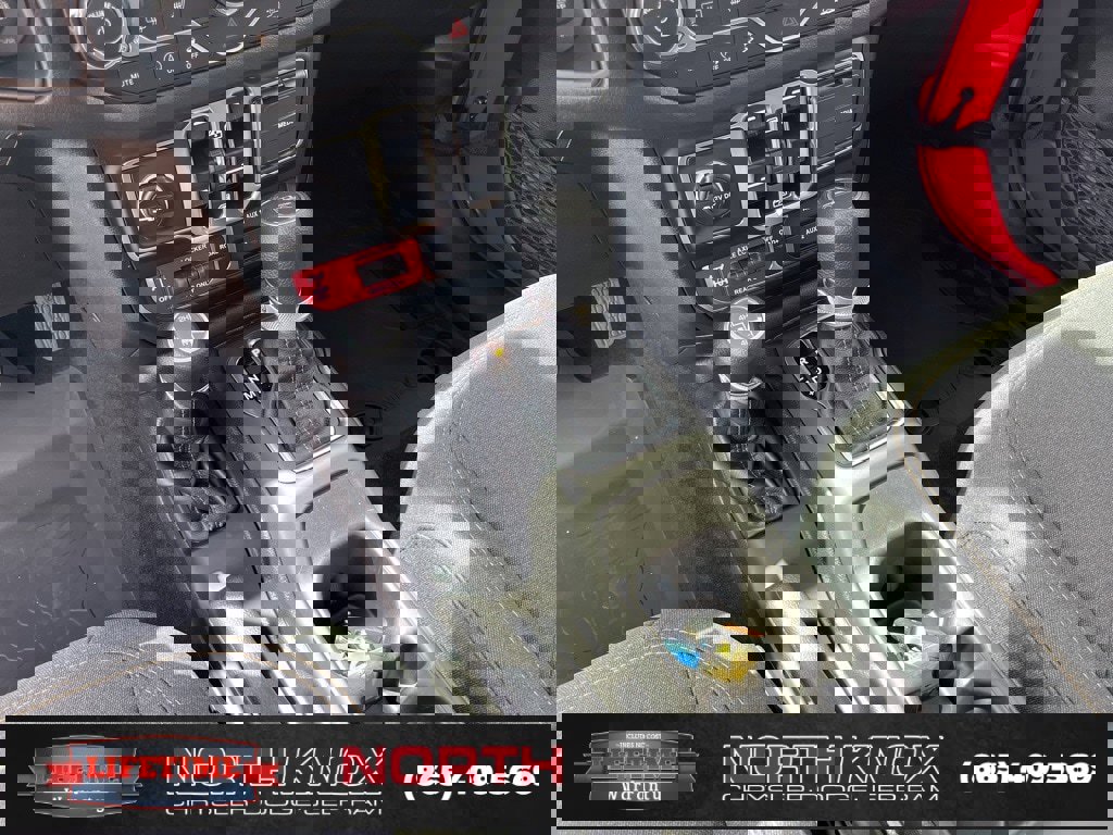 New 2025 Jeep Gladiator Sport image 11