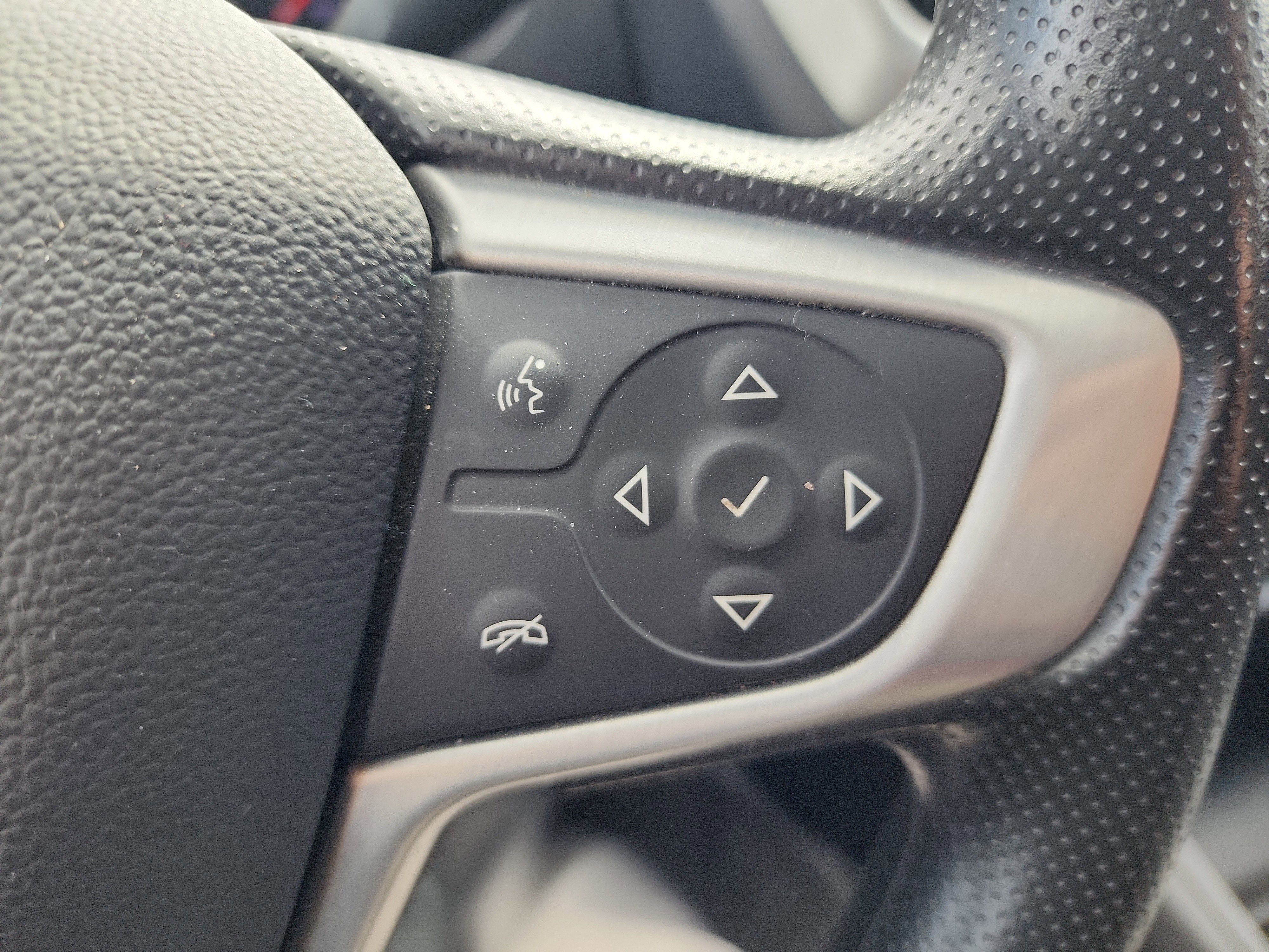 Certified 2022 GMC Terrain SLE AWD/4WD image 17