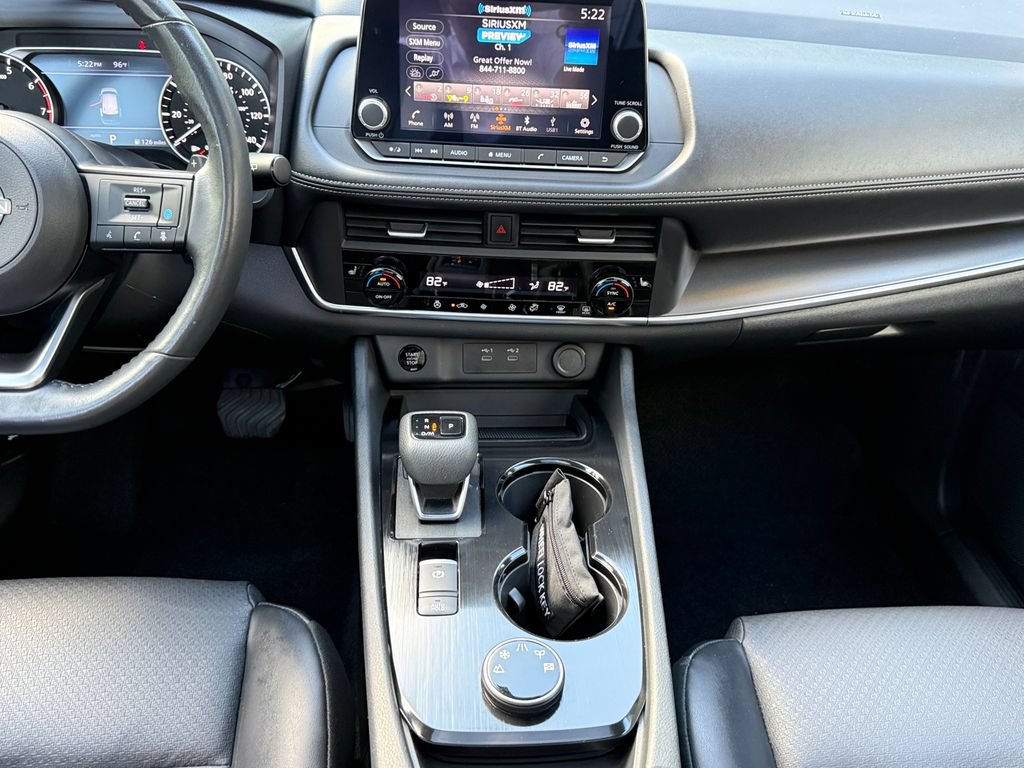 Used 2024 Nissan Rogue SV w/ SV Premium Package AWD/4WD image 16