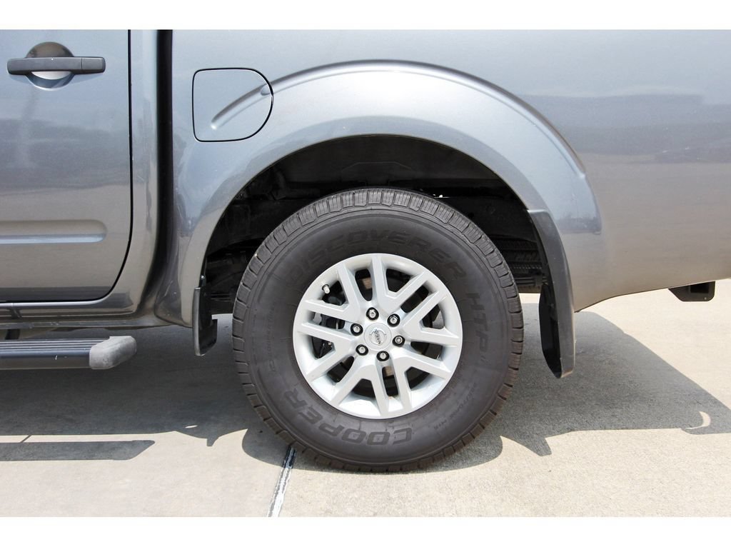 Used 2018 Nissan Frontier SV RWD image 11