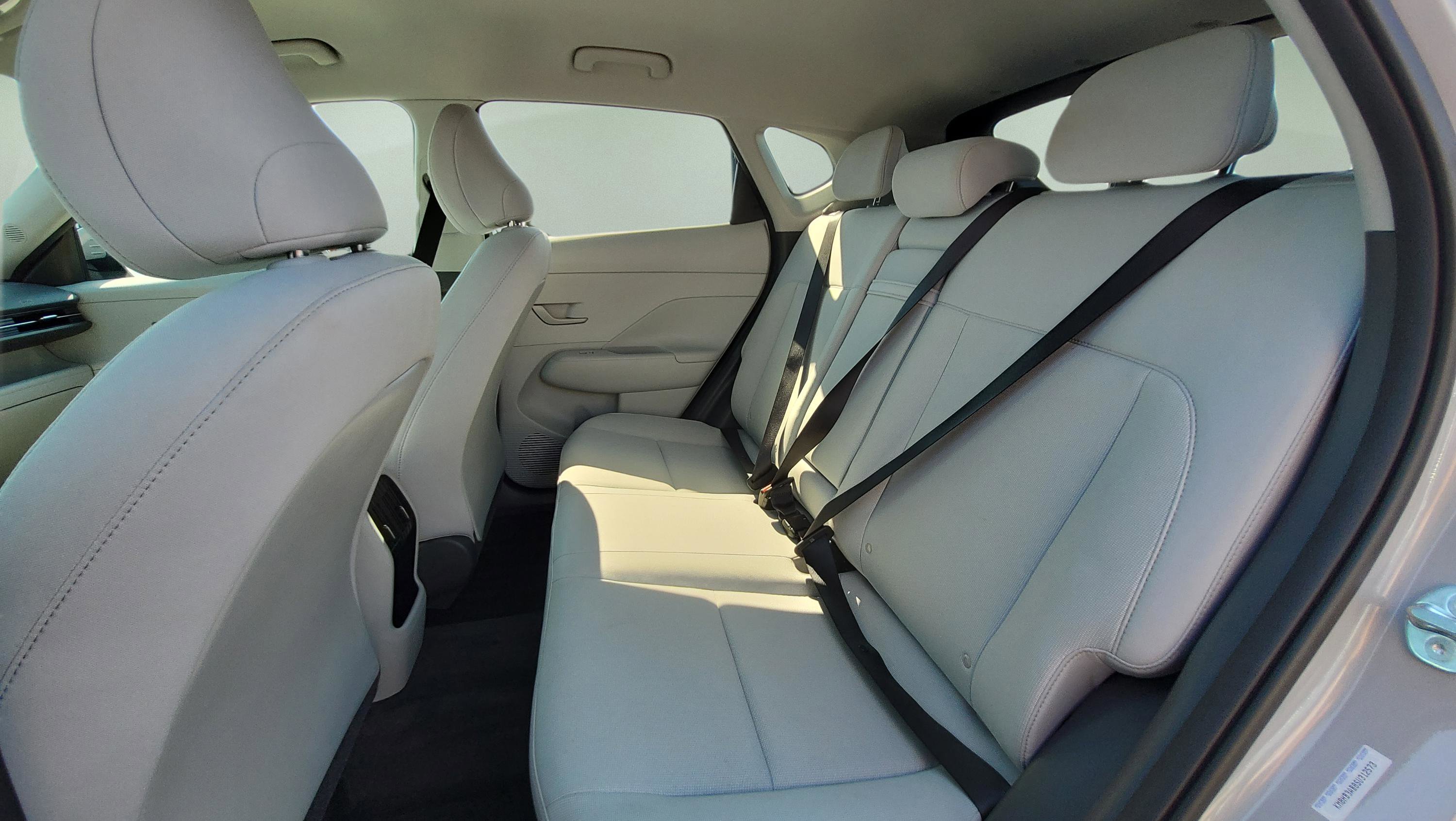 Used 2025 Hyundai Kona SEL image 17