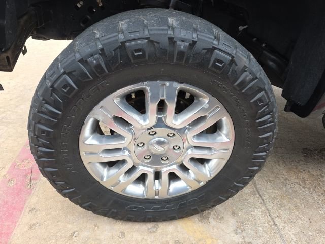 Used 2020 Ford F150 Lariat w/ Equipment Group 502A Luxury image 10