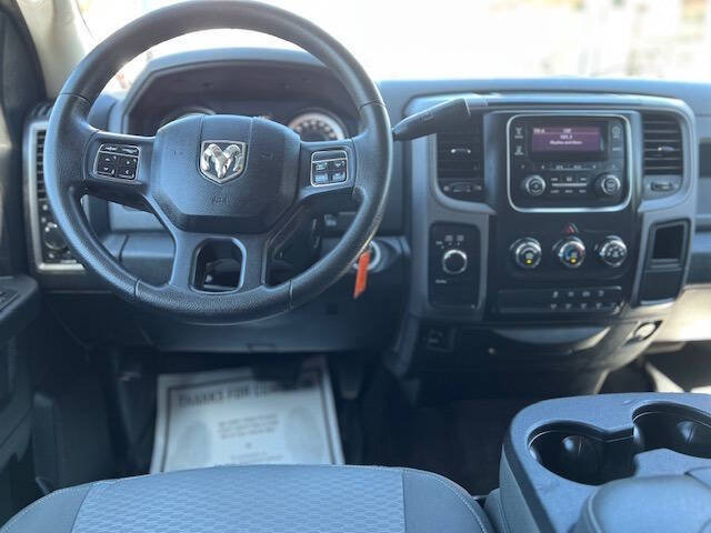 Used 2014 RAM 3500 Tradesman w/ Chrome Appearance Group AWD/4WD image 14