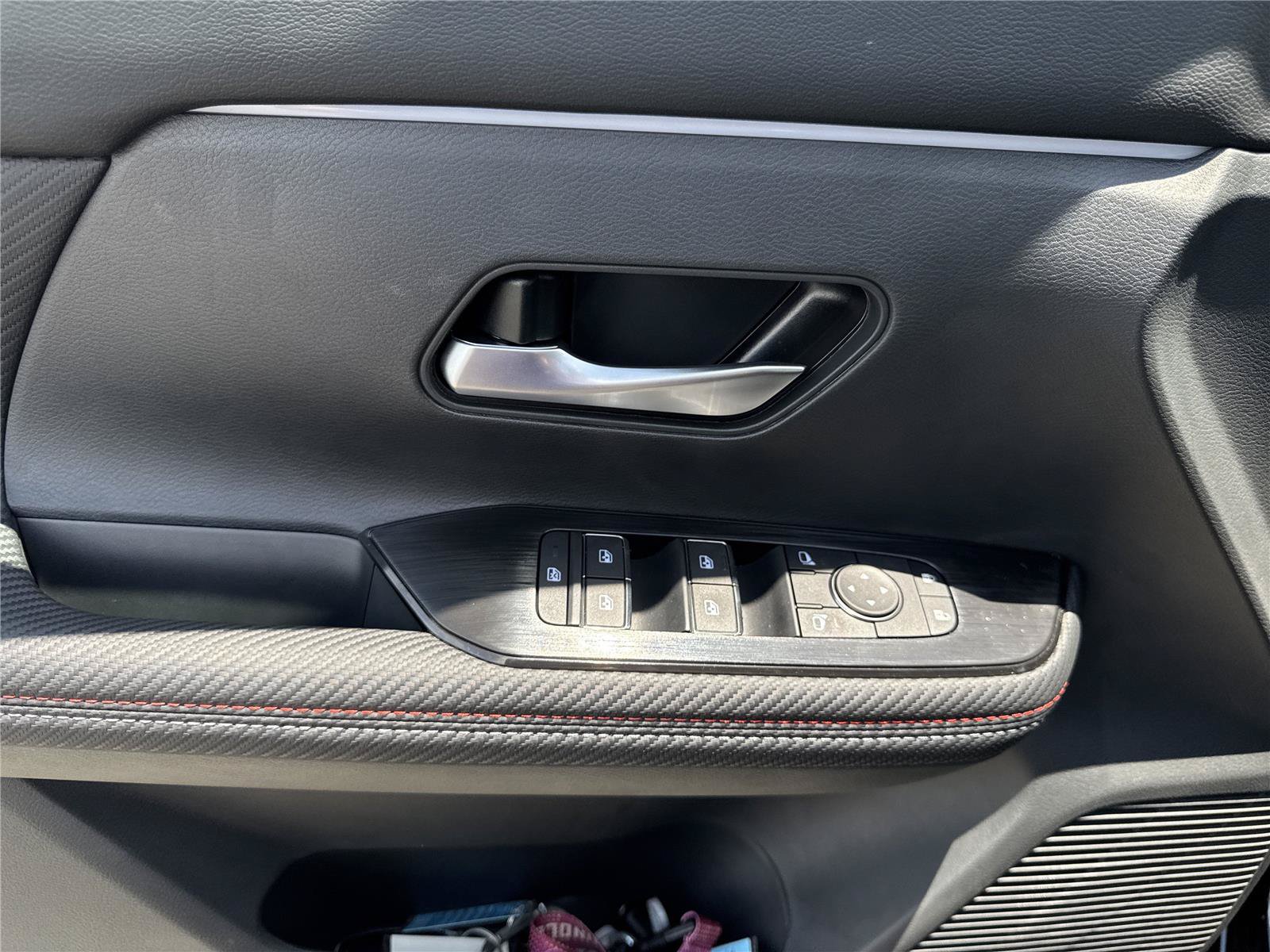 New 2026 Nissan Kicks SR FWD image 17