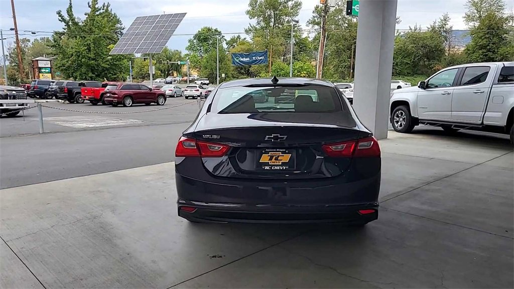 New 2025 Chevrolet Malibu LS image 8