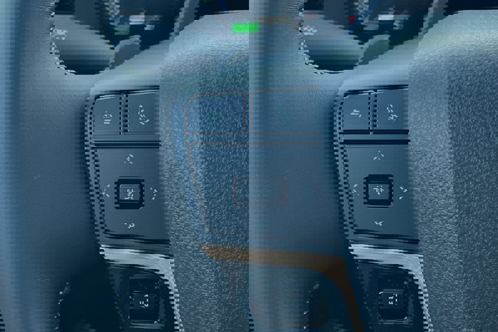 New 2025 Toyota Crown Signia Limited image 27