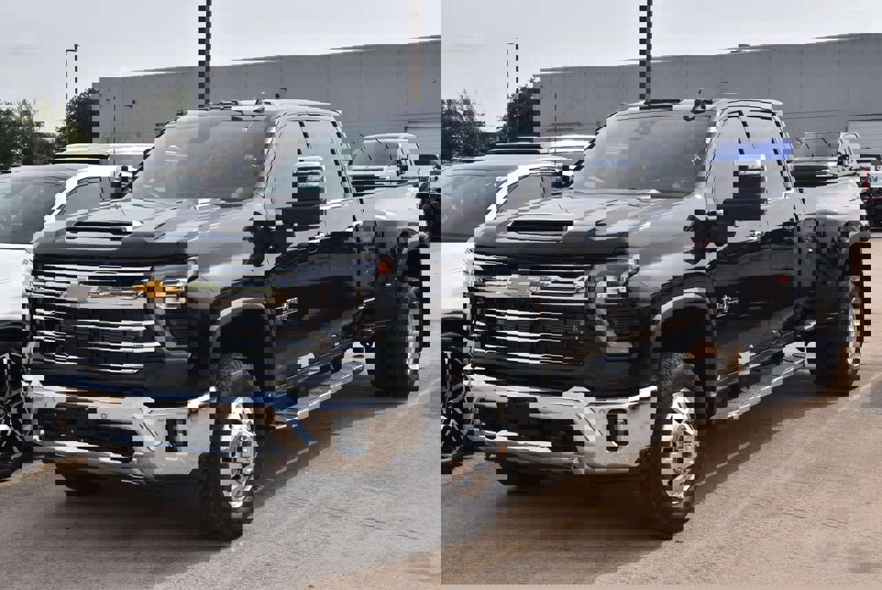 Used 2025 Chevrolet Silverado 3500 LTZ w/ LTZ Texas Edition