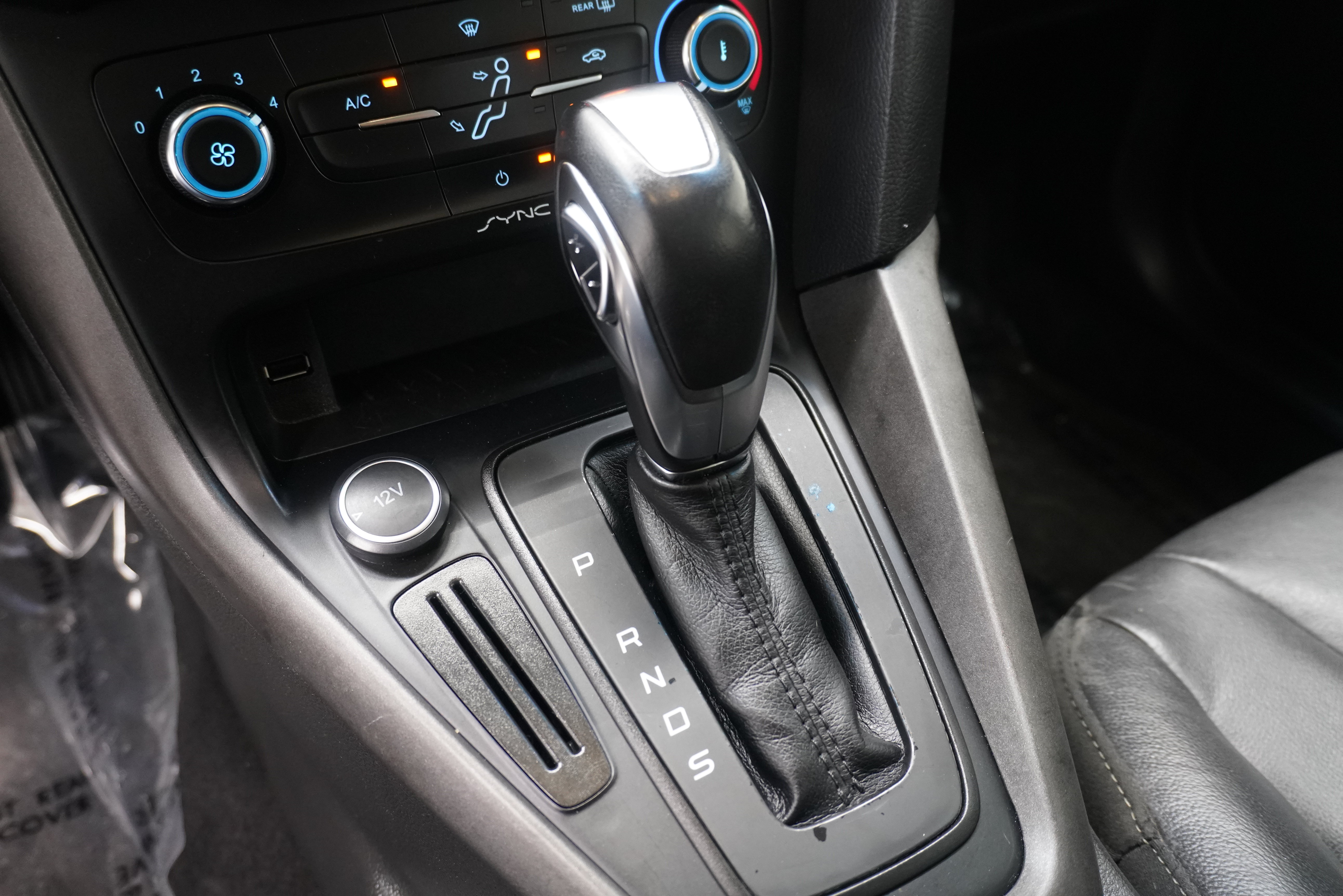 Used 2016 Ford Focus SE w/ Equipment Group 201A FWD image 17