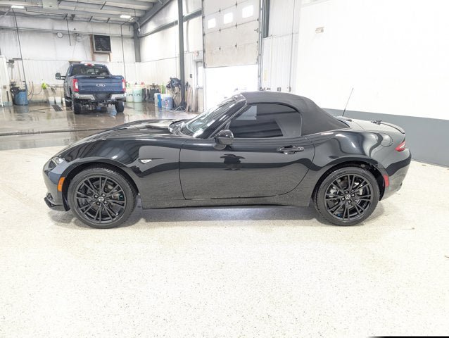 Used 2024 MAZDA MX-5 Miata Club RWD image 6