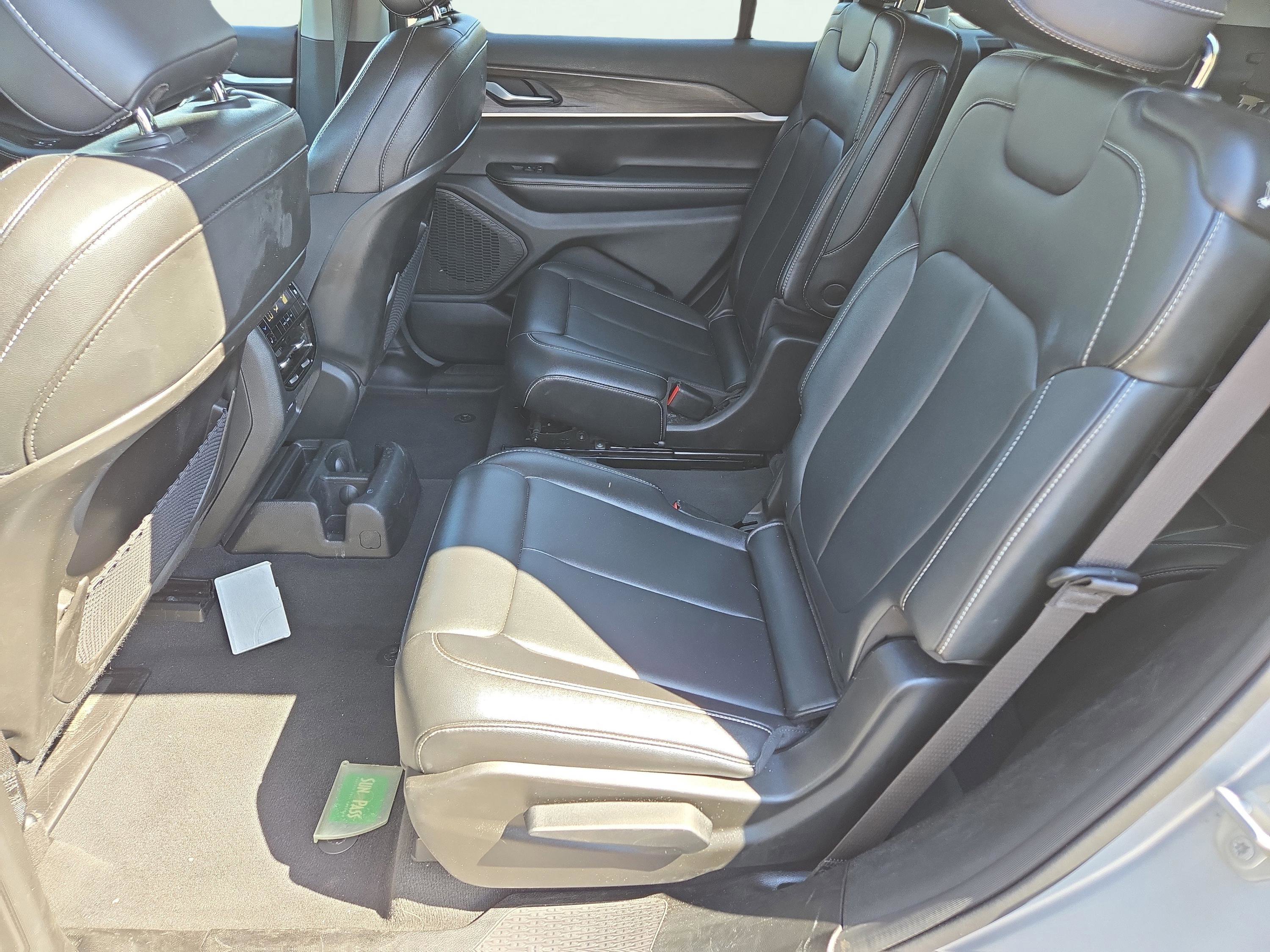 Used 2023 Jeep Grand Cherokee L Limited image 18