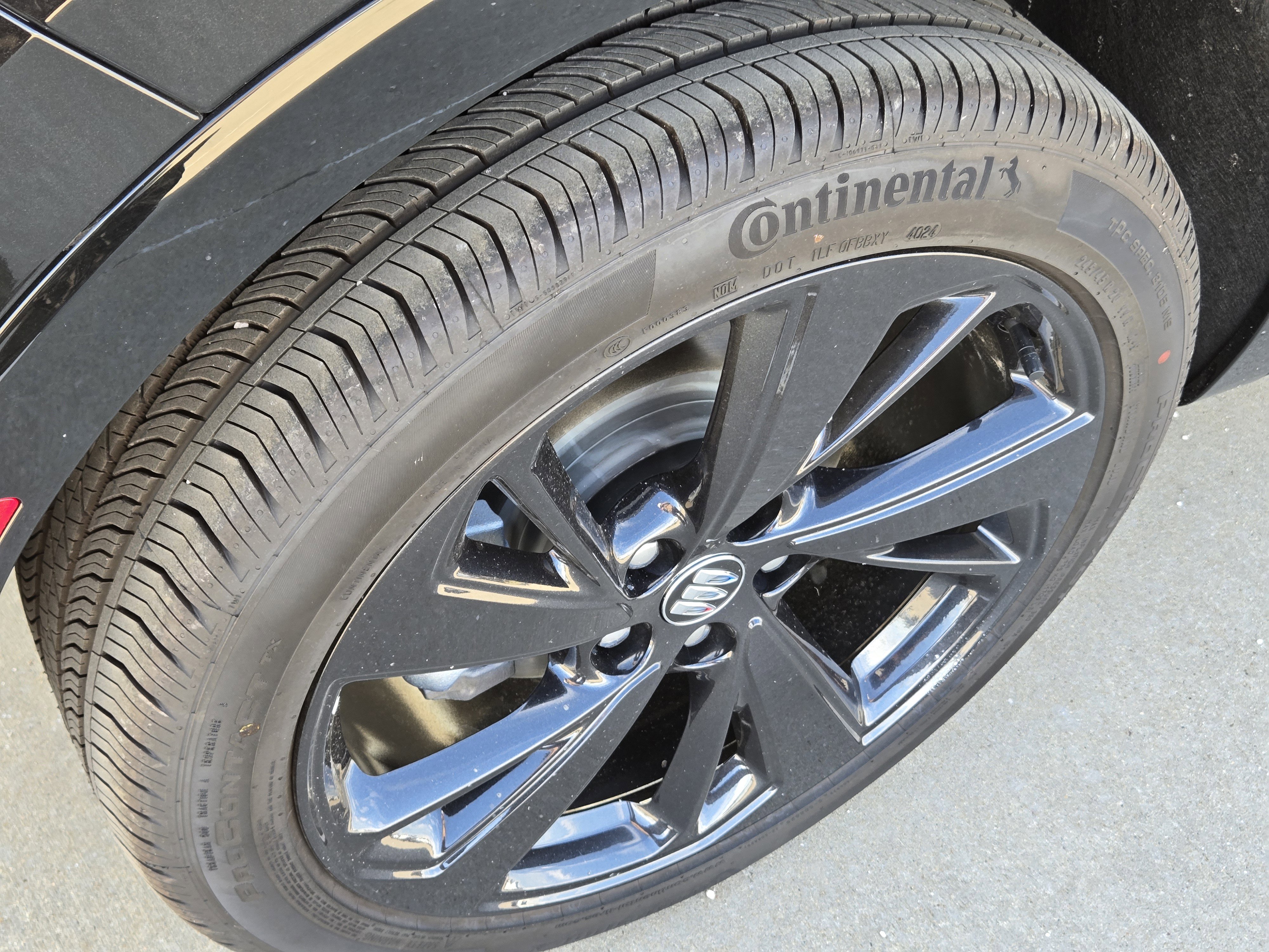 New 2025 Buick Envision Sport Touring AWD/4WD image 6