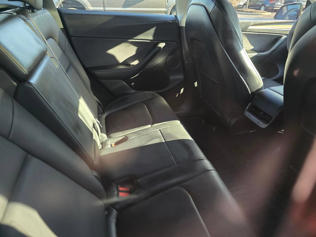 Used 2023 Tesla Model Y 2WD image 11