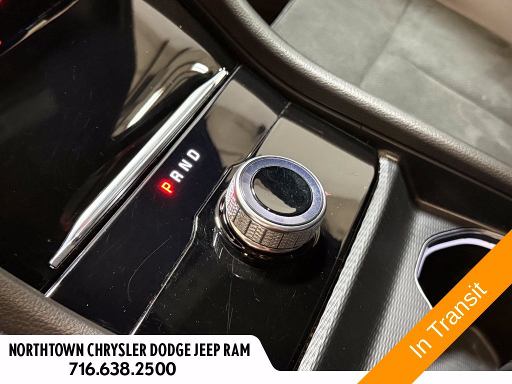 Used 2023 Jeep Grand Cherokee Altitude AWD/4WD image 31