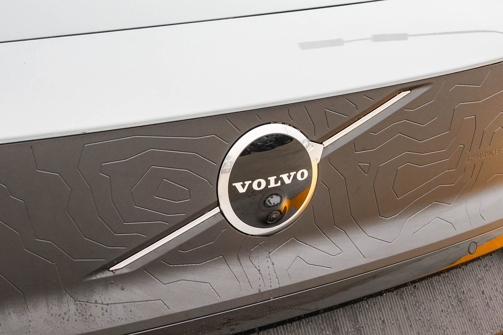 New 2026 Volvo EX30 Cross Country Ultra w/ Protection Package Premier image 16