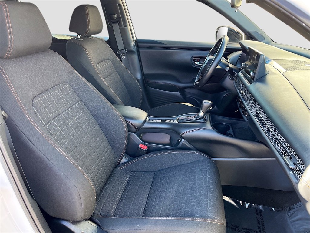 Used 2025 Honda HR-V Sport image 26