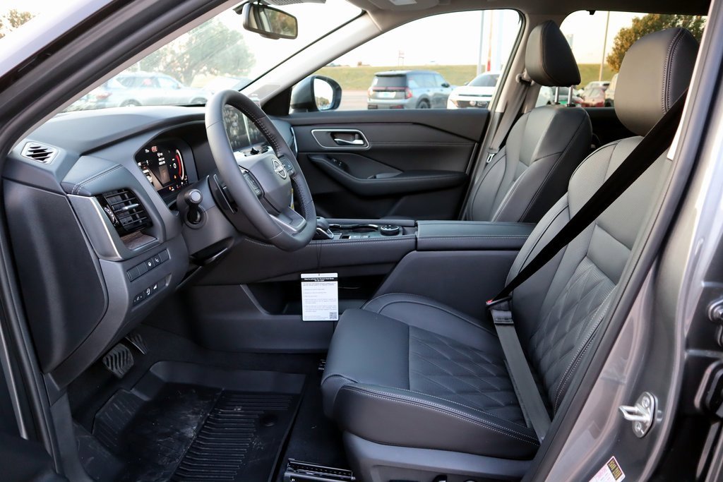 New 2026 Nissan Rogue Platinum w/ Platinum Premium Package image 14