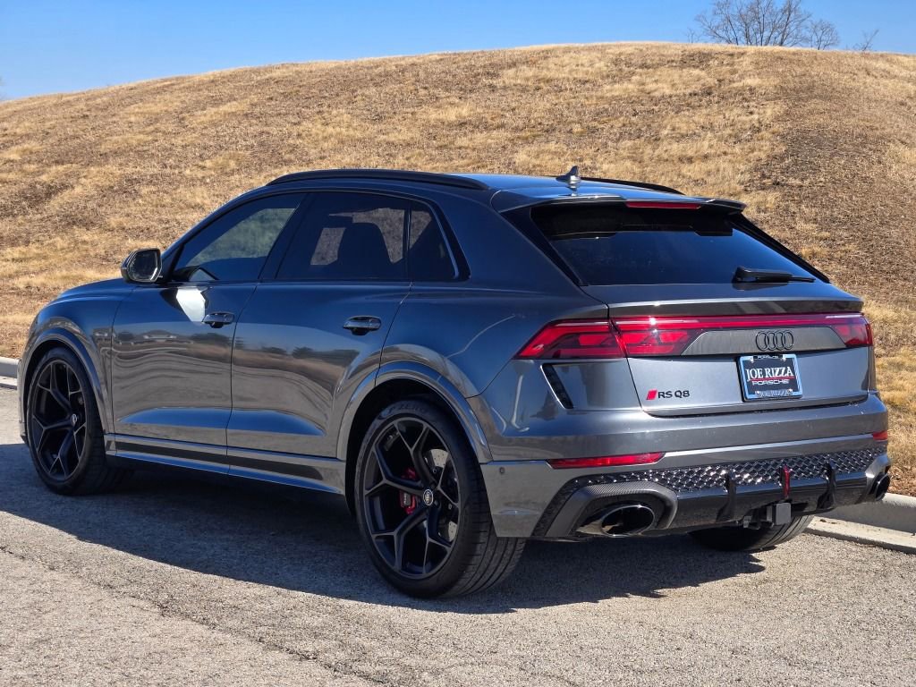 Used 2025 Audi RS Q8 performance image 3