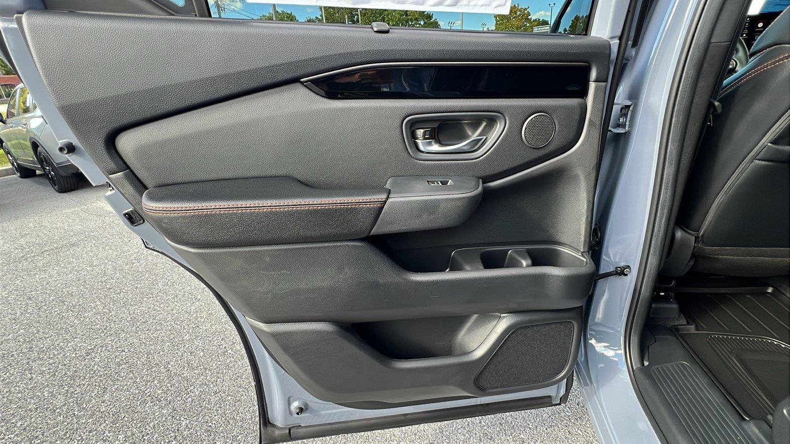 New 2026 Honda Pilot TrailSport image 18