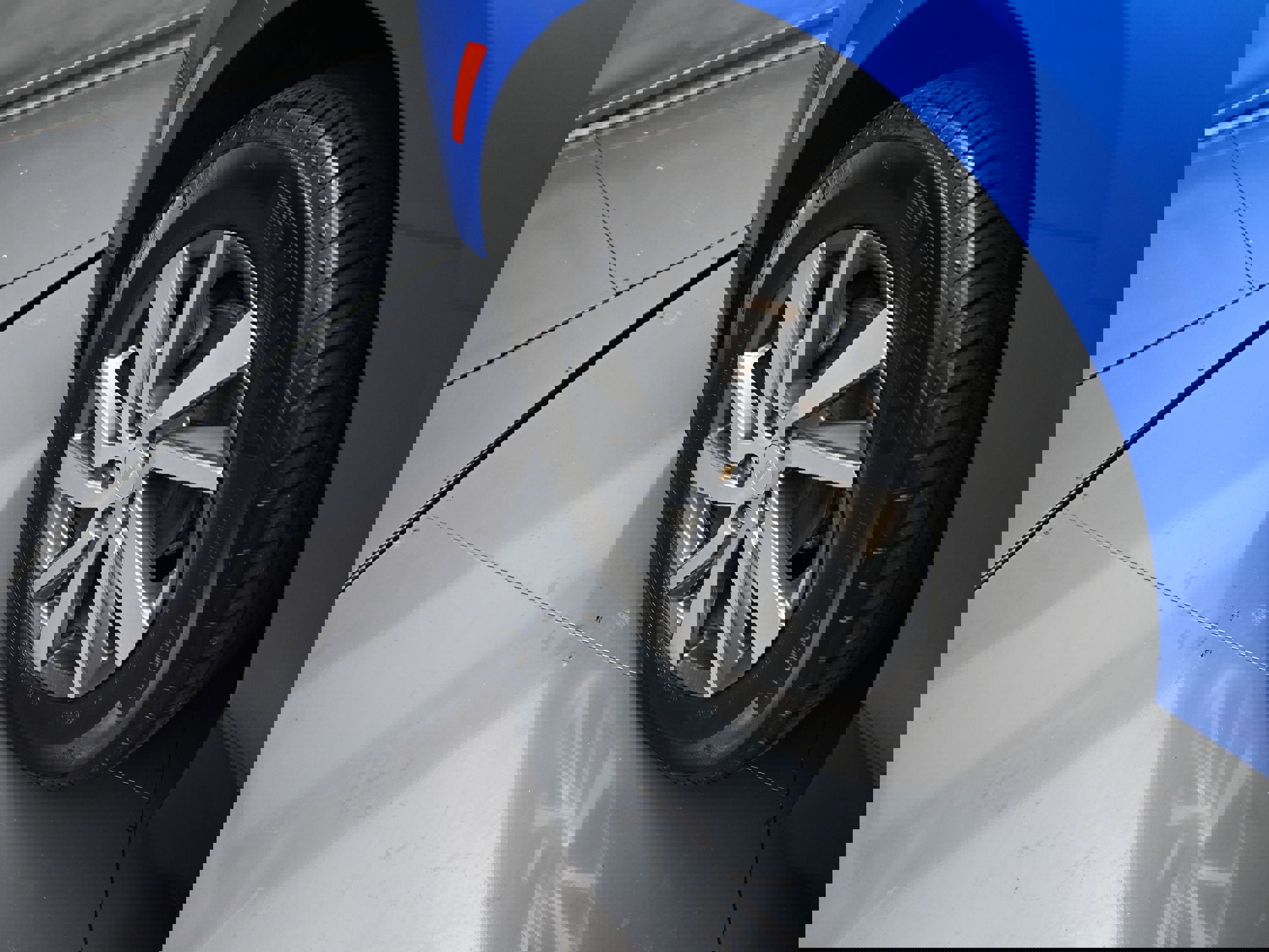 Used 2024 Chevrolet Equinox LT image 32