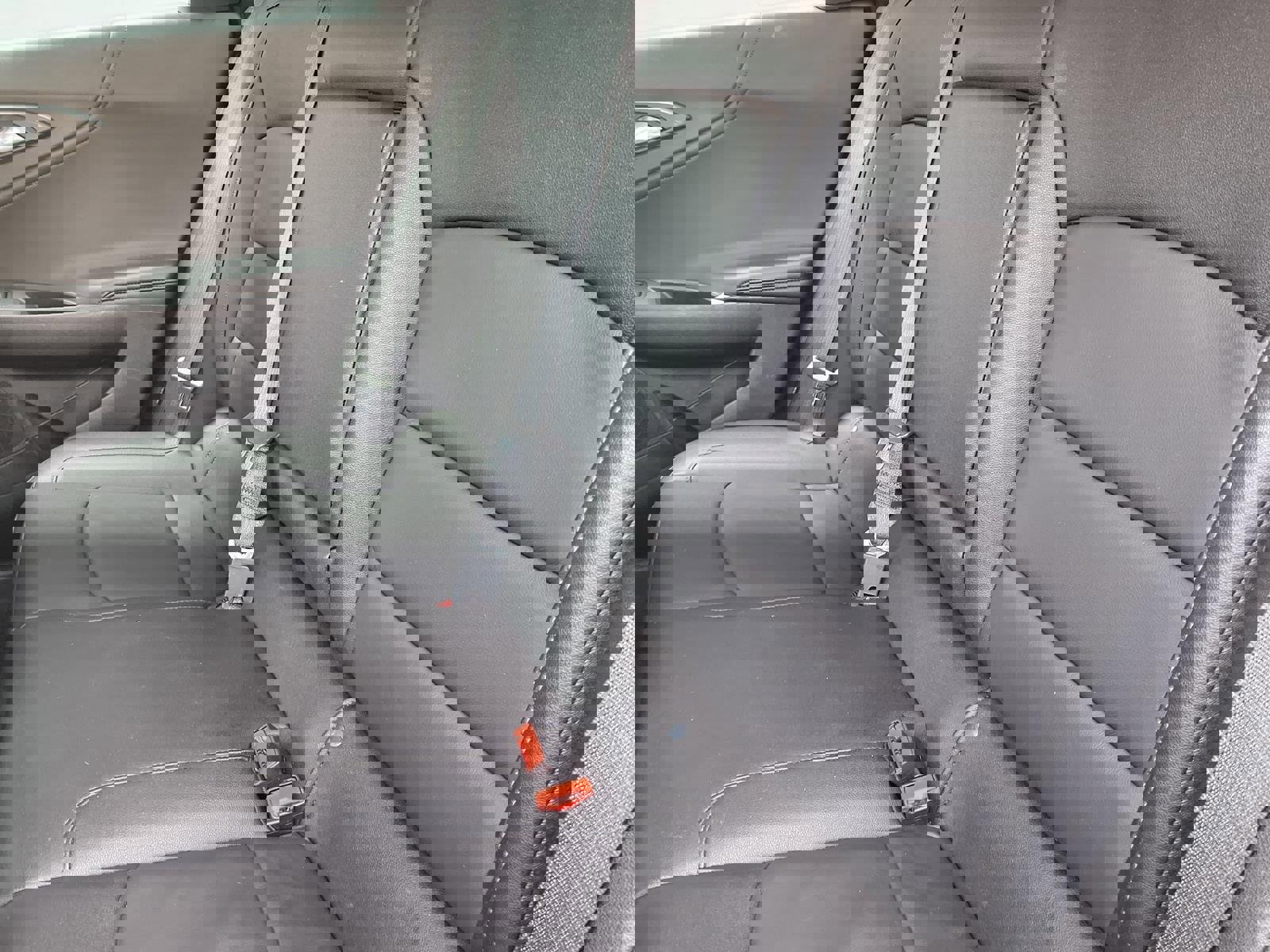 Used 2022 Chevrolet Malibu LT w/ Leather Package image 7