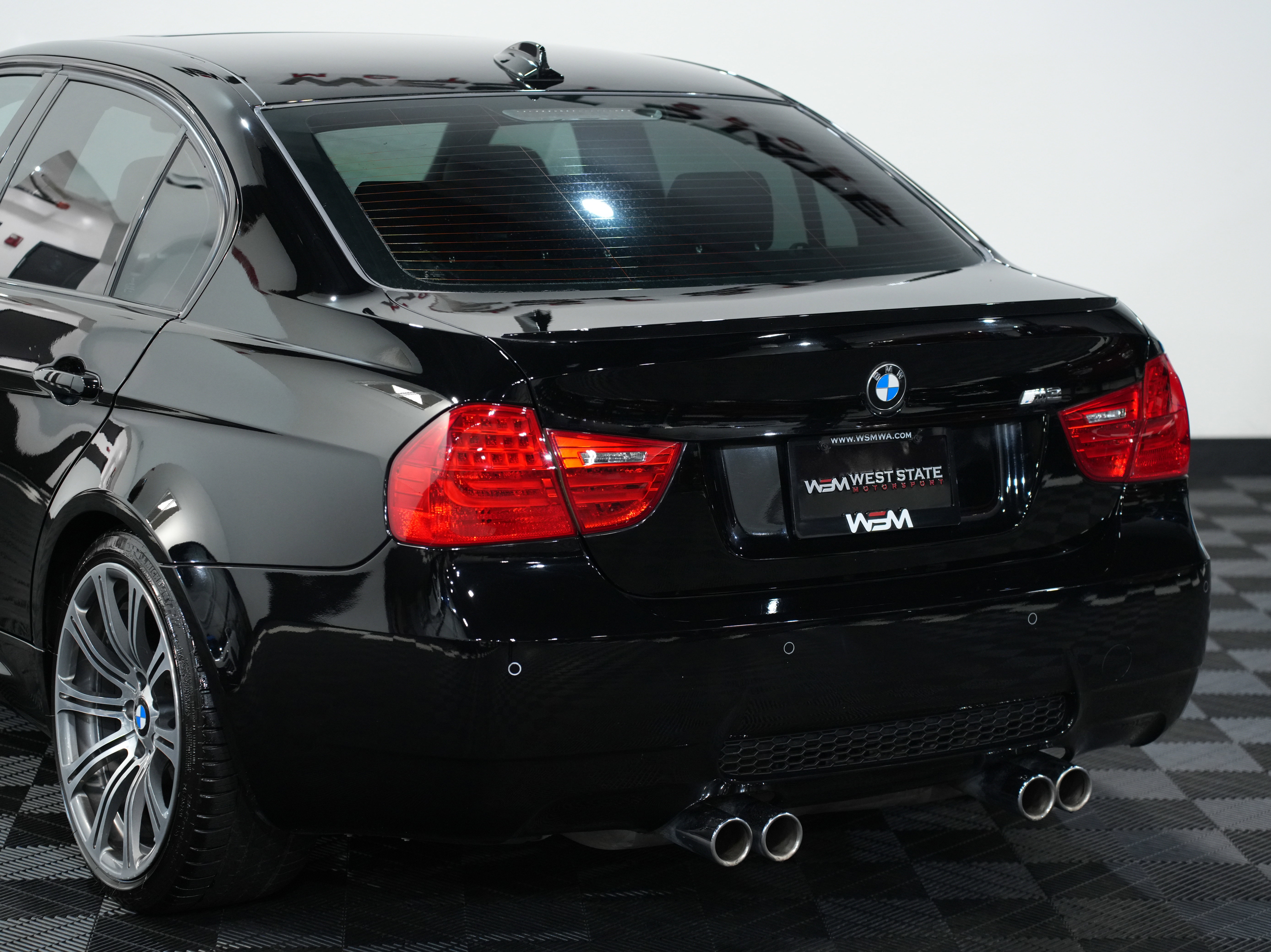Used 2011 BMW M3 Sedan image 16