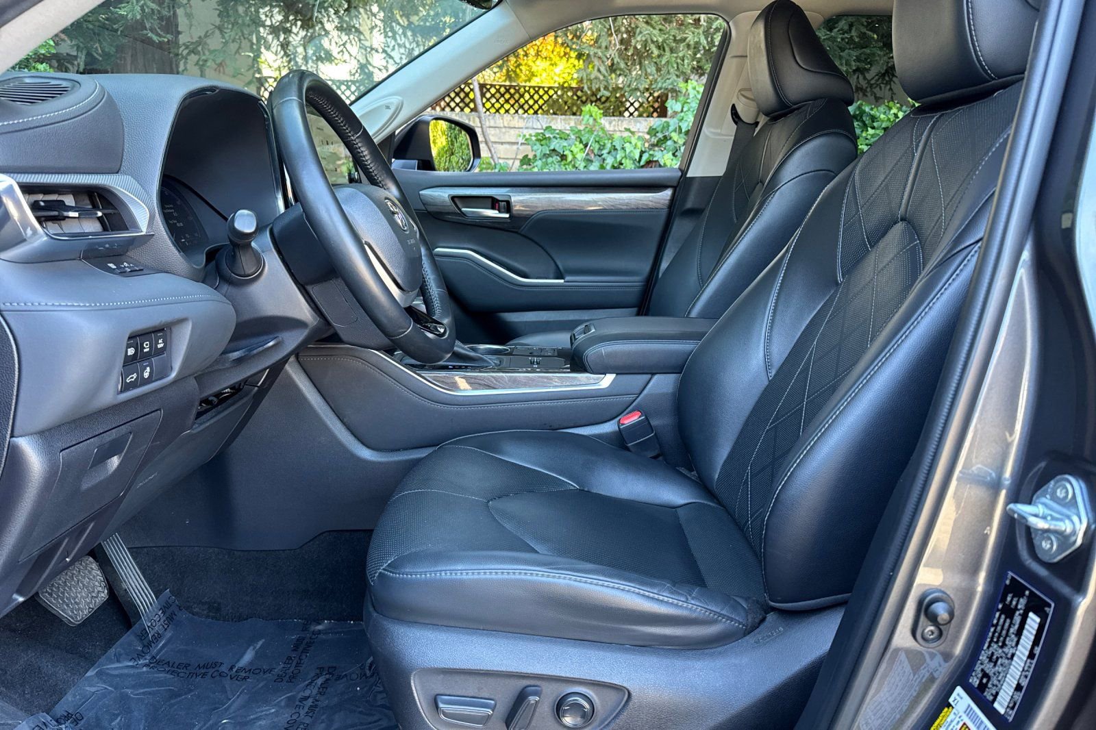Used 2023 Toyota Highlander Platinum FWD image 10