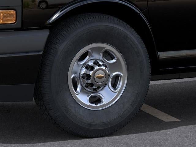 New 2026 Chevrolet Express 2500 RWD image 9