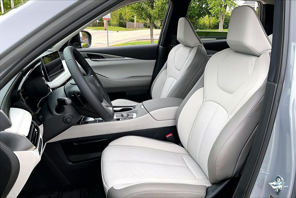 New 2027 INFINITI QX60 Luxe w/ Cargo Package AWD/4WD image 9