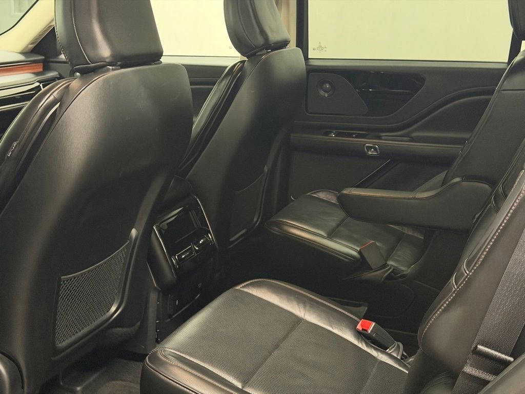 Used 2024 Lincoln Aviator Reserve image 24