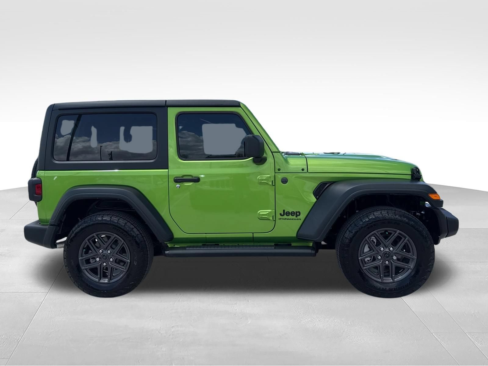 Used 2025 Jeep Wrangler Sport AWD/4WD image 4