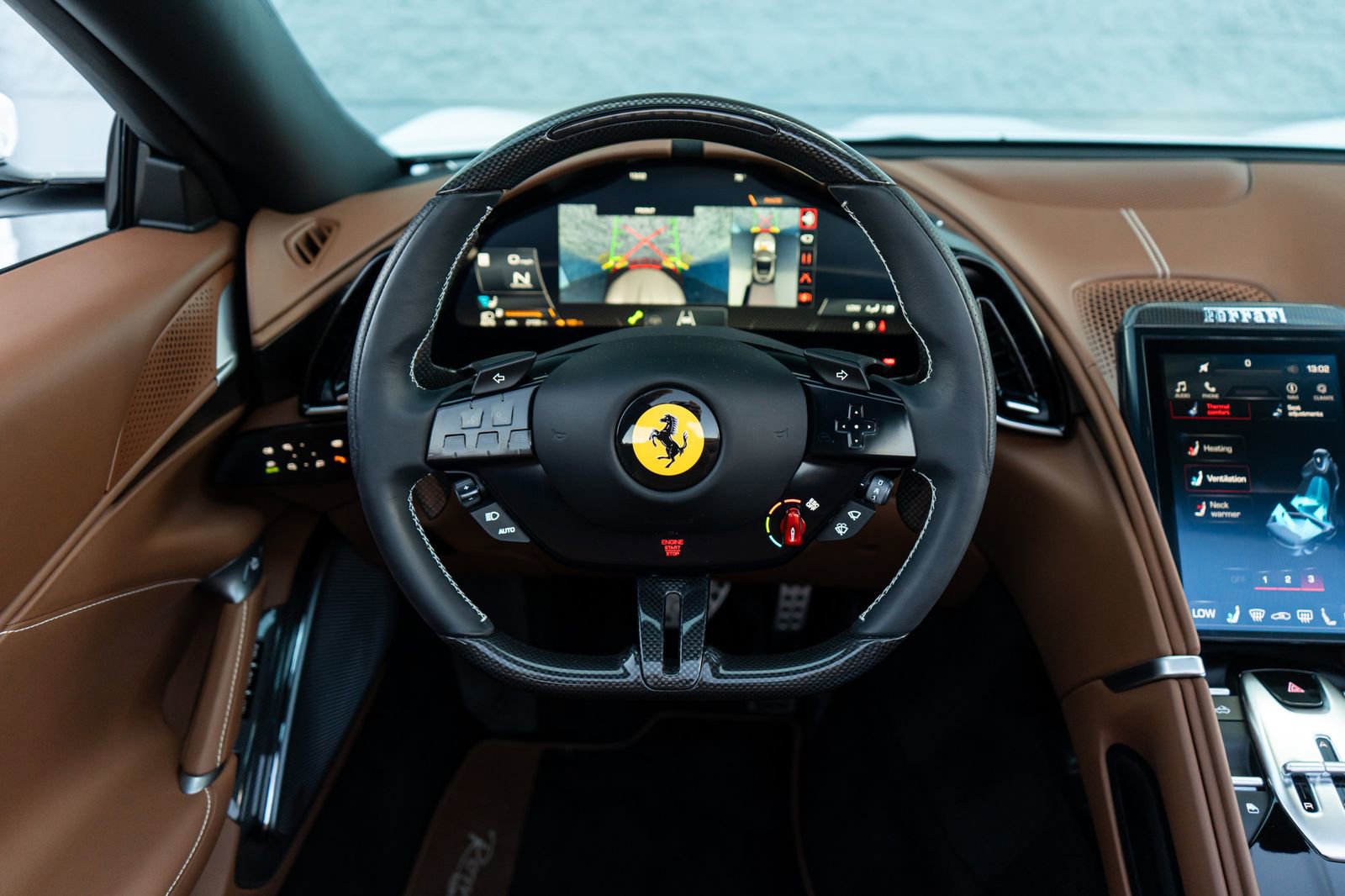 Used 2024 Ferrari Roma Spider RWD image 31