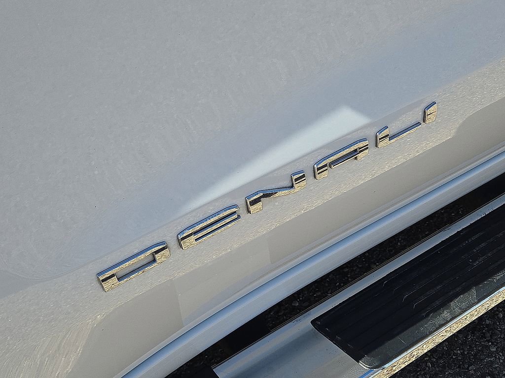 Used 2024 GMC Sierra 1500 Denali w/ Technology Package image 13