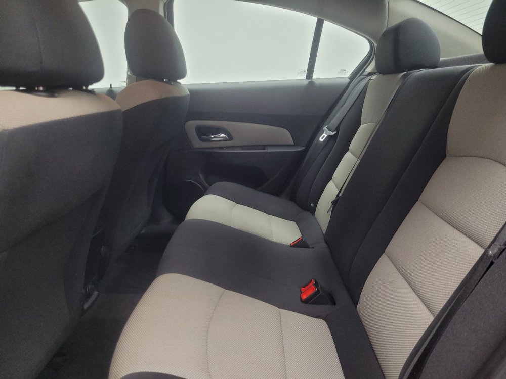 Used 2016 Chevrolet Cruze LS FWD image 18