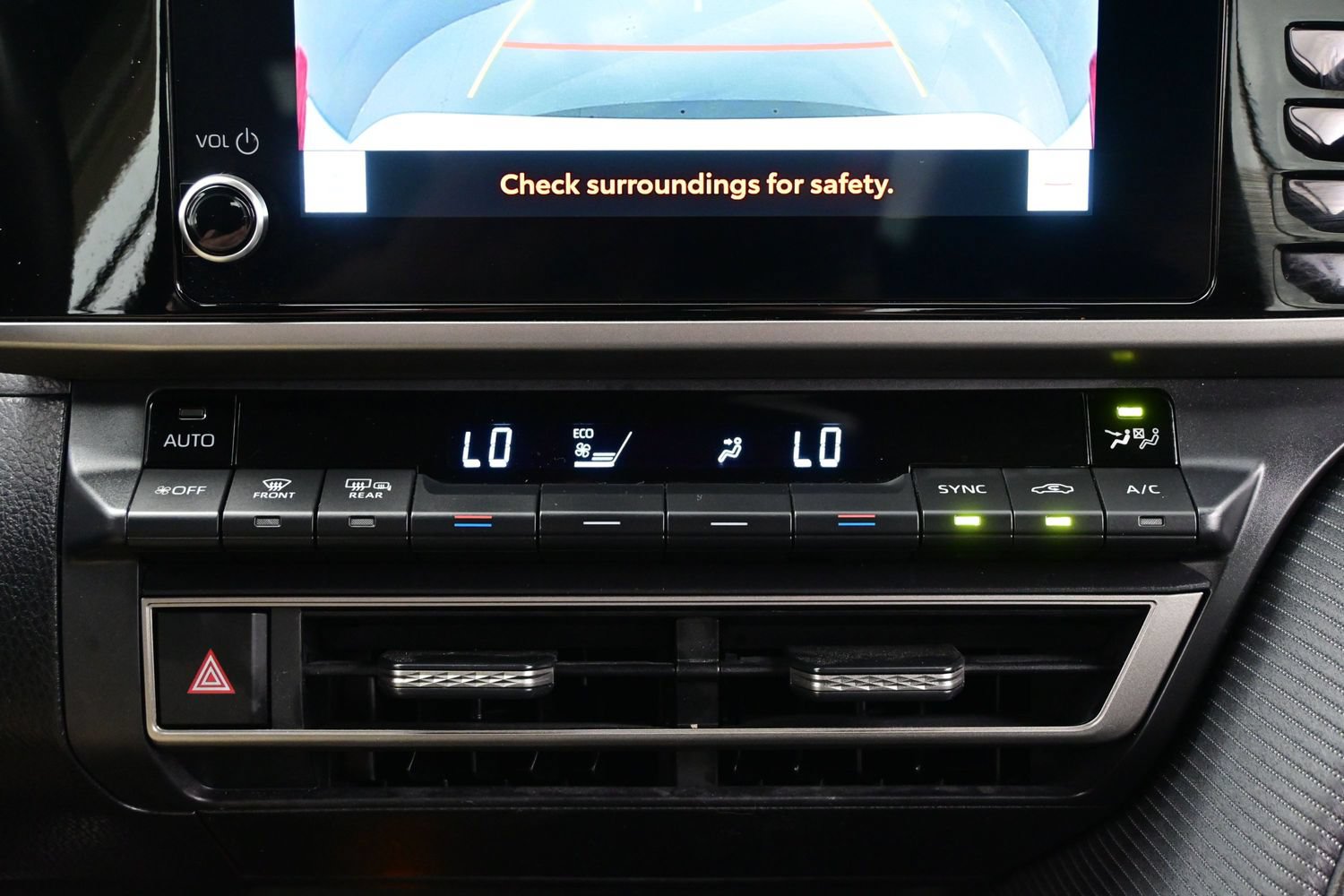Used 2025 Toyota Camry SE FWD image 20