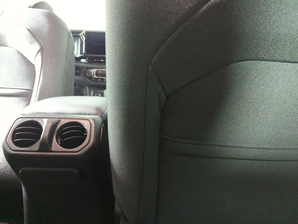 Used 2025 Jeep Wrangler Sport image 30