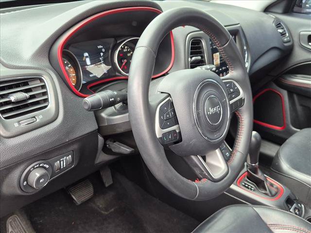 Used 2019 Jeep Compass Trailhawk AWD/4WD image 9