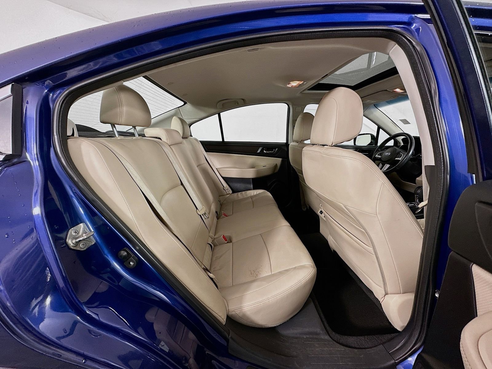 Used 2017 Subaru Legacy 2.5i Limited w/ Popular Package #4 image 29