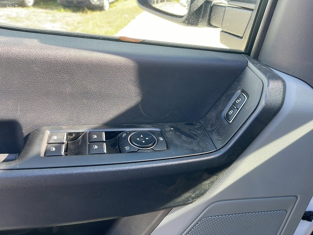 New 2026 Ford F550 4x4 SuperCab Super Duty image 28