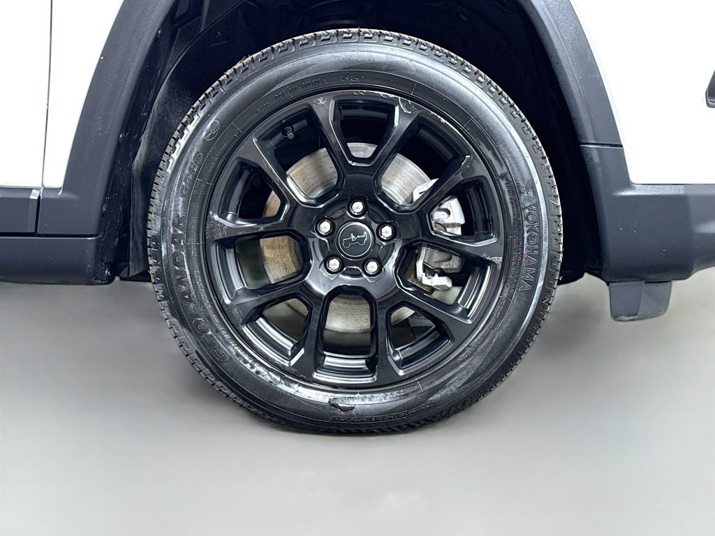 Used 2025 Jeep Compass Latitude w/ Altitude Special Edition AWD/4WD image 48