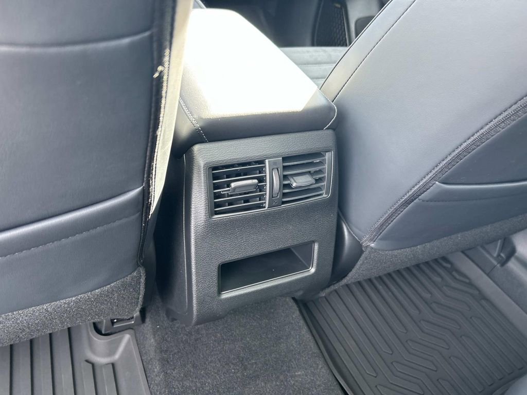New 2026 Mitsubishi Outlander SE FWD image 18